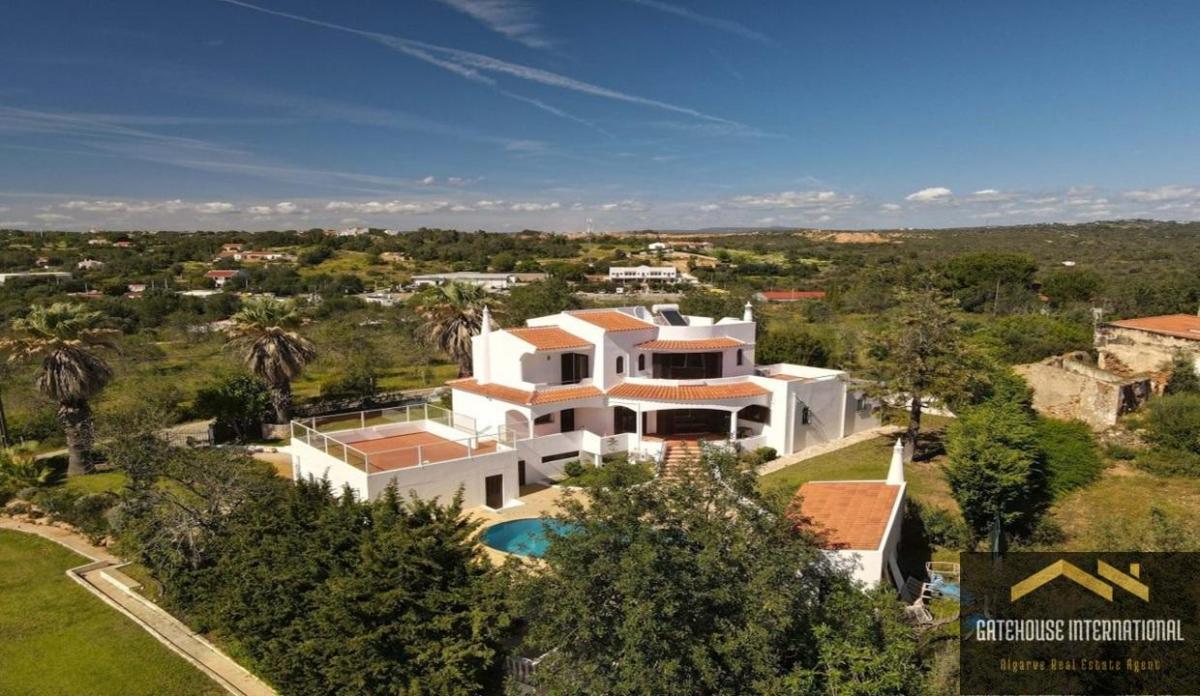 Picture of Villa For Sale in Olhos De Agua, Algarve, Portugal