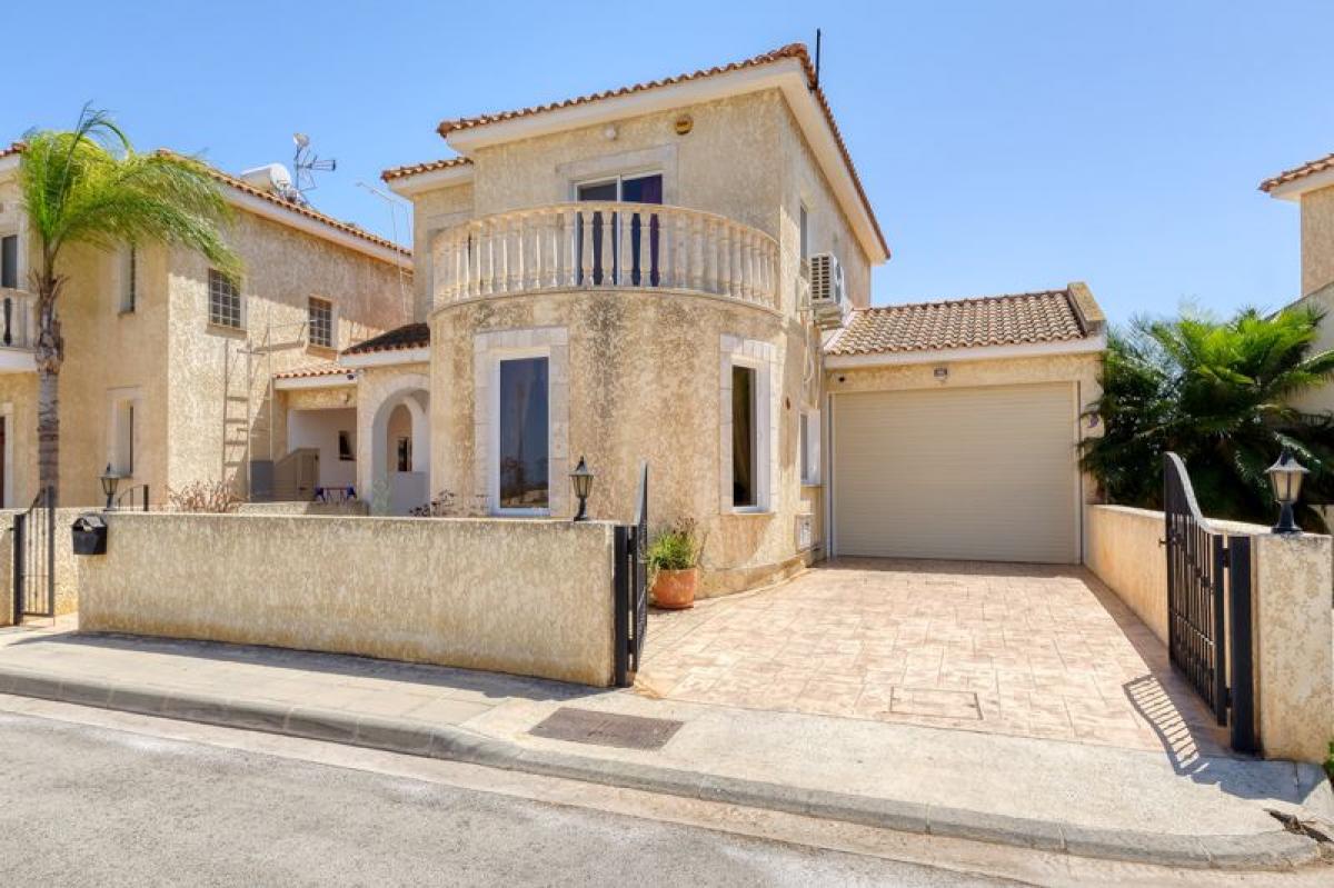 Picture of Villa For Sale in Frenaros, Famagusta, Cyprus