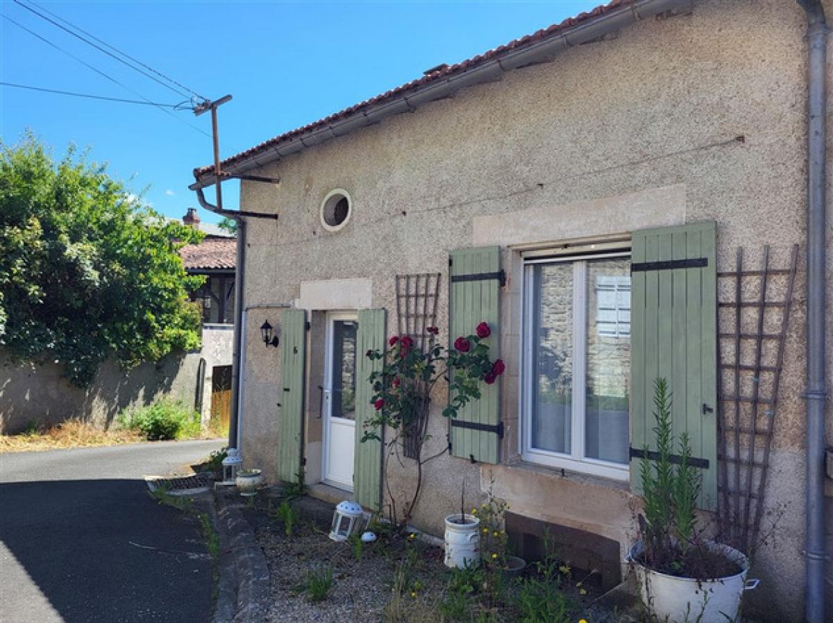 Picture of Home For Sale in Gouex, Poitou Charentes, France