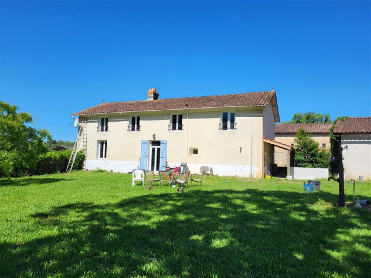 Picture of Home For Sale in Availles Limouzine, Poitou Charentes, France