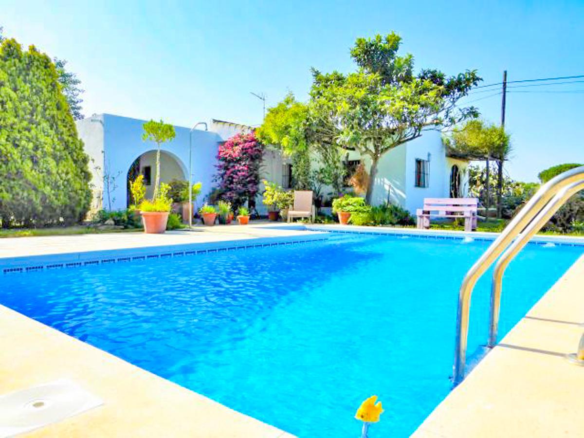 Picture of Villa For Sale in Chiclana, Cadiz, Spain