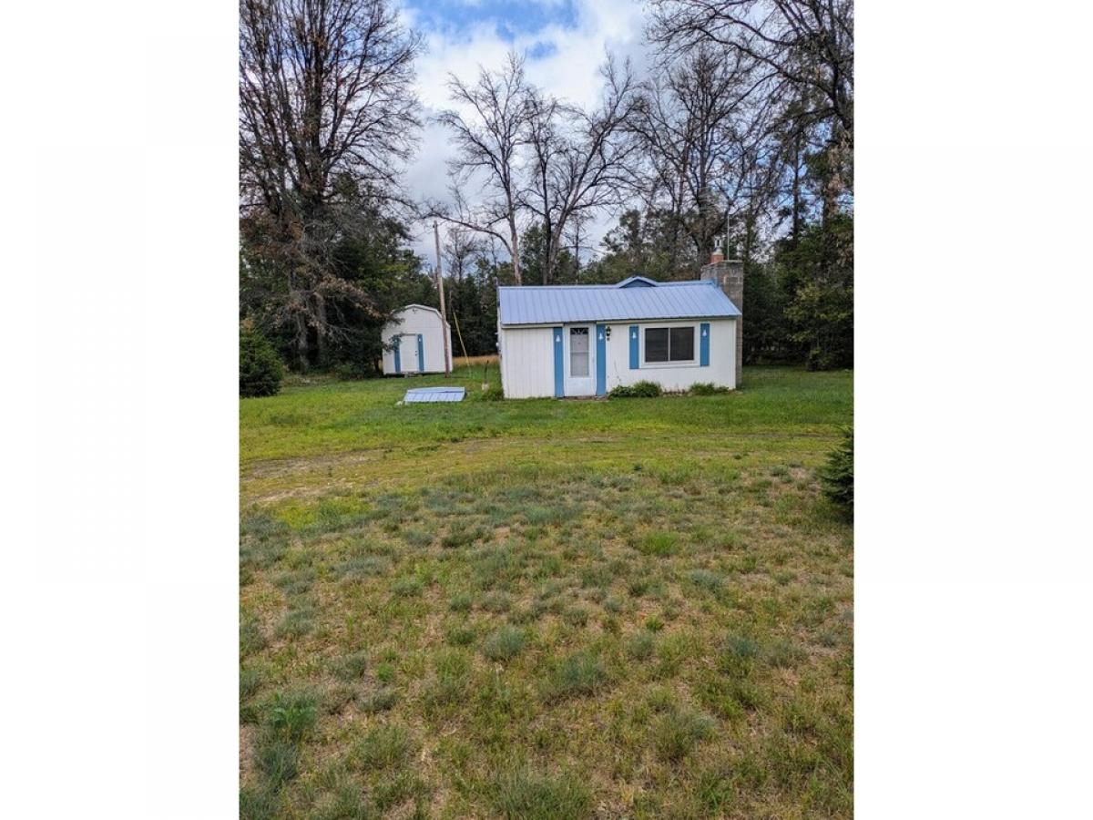 Picture of Home For Sale in Grayling, Michigan, United States