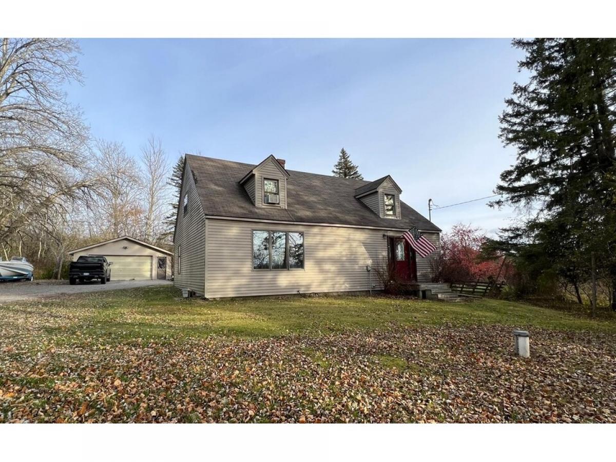 Picture of Home For Sale in Cheboygan, Michigan, United States