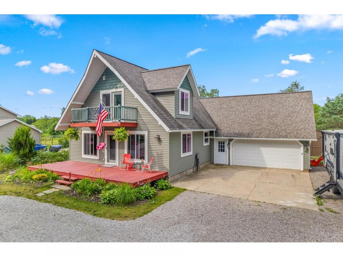 Picture of Home For Sale in Mancelona, Michigan, United States