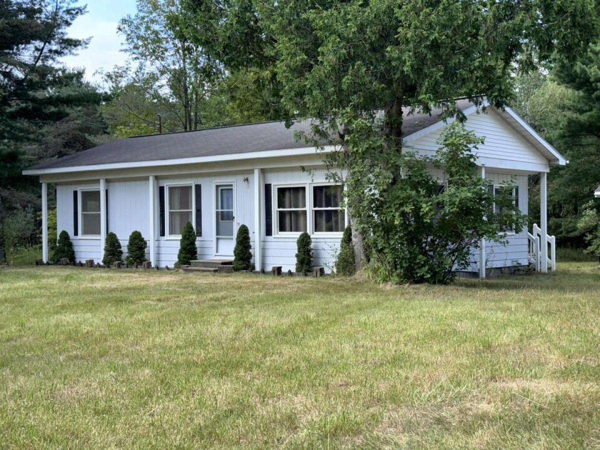 Picture of Home For Sale in Spruce, Michigan, United States