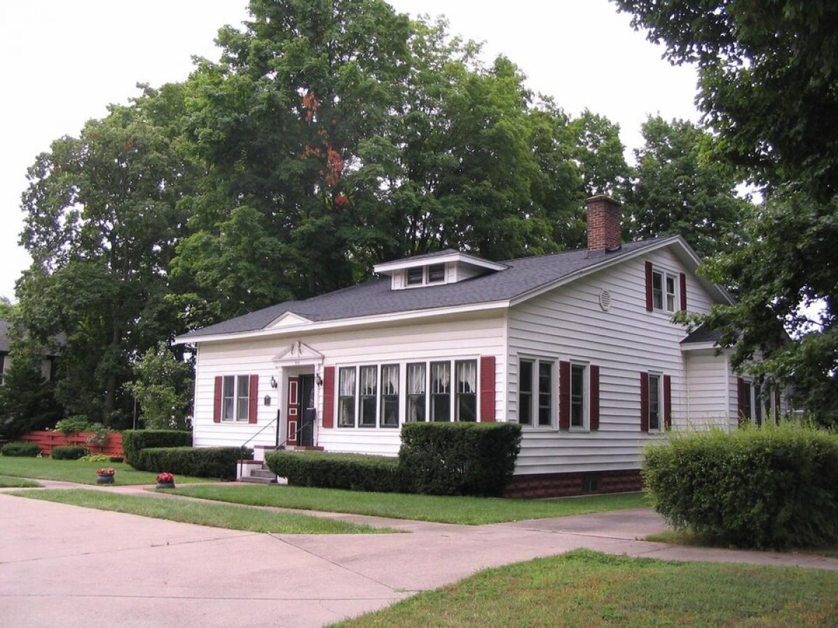 Picture of Home For Sale in Grayling, Michigan, United States