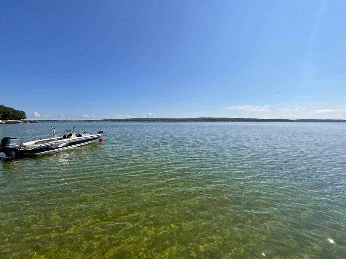 Picture of Residential Land For Sale in Hubbard Lake, Michigan, United States