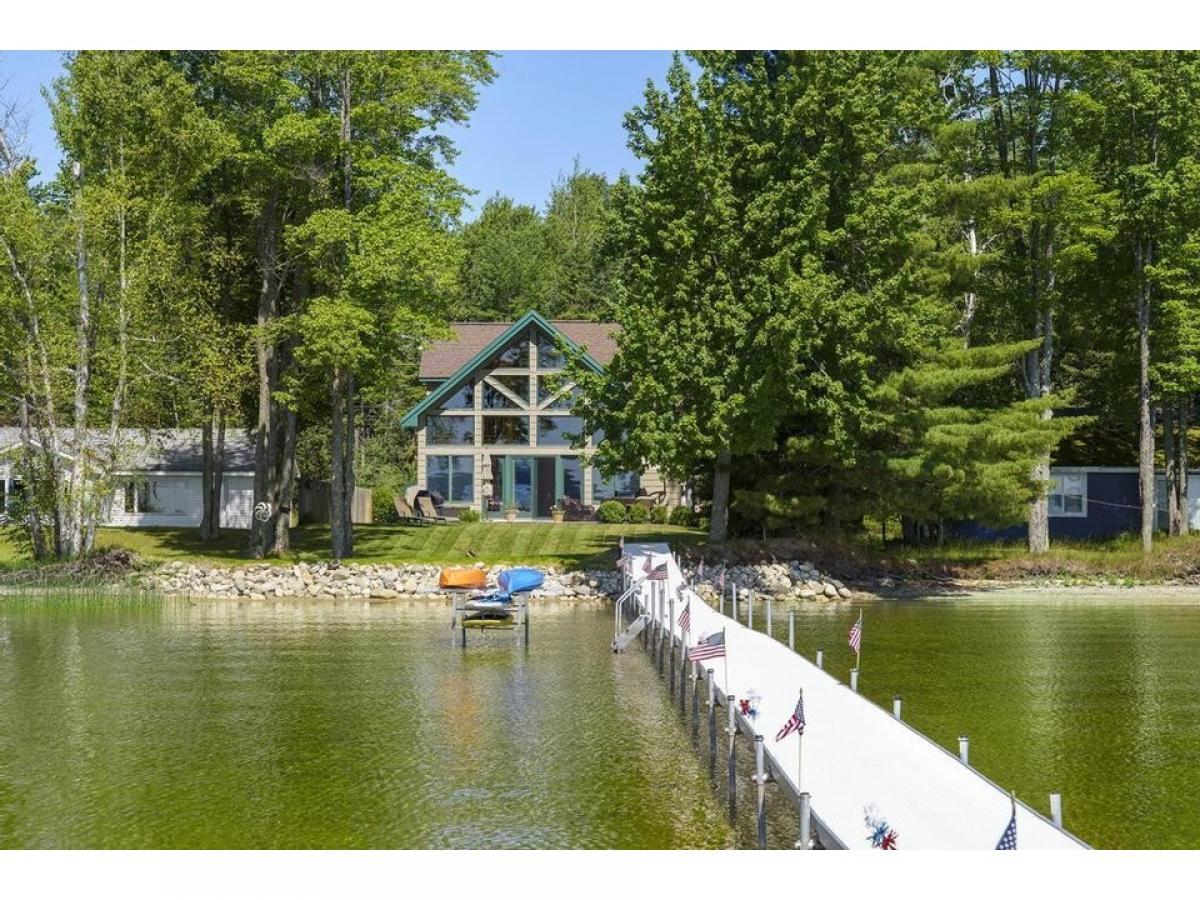 Picture of Home For Sale in Levering, Michigan, United States