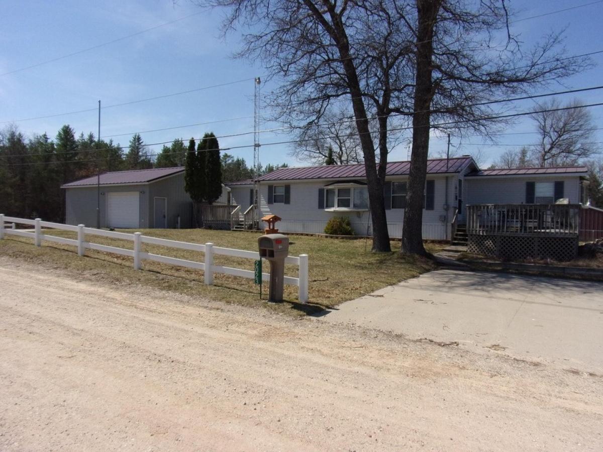 Picture of Home For Sale in Saint Helen, Michigan, United States