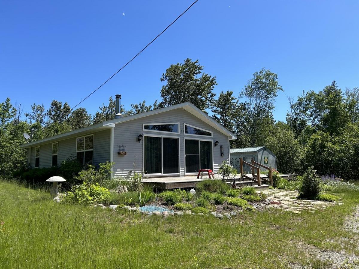 Picture of Home For Sale in Harrisville, Michigan, United States