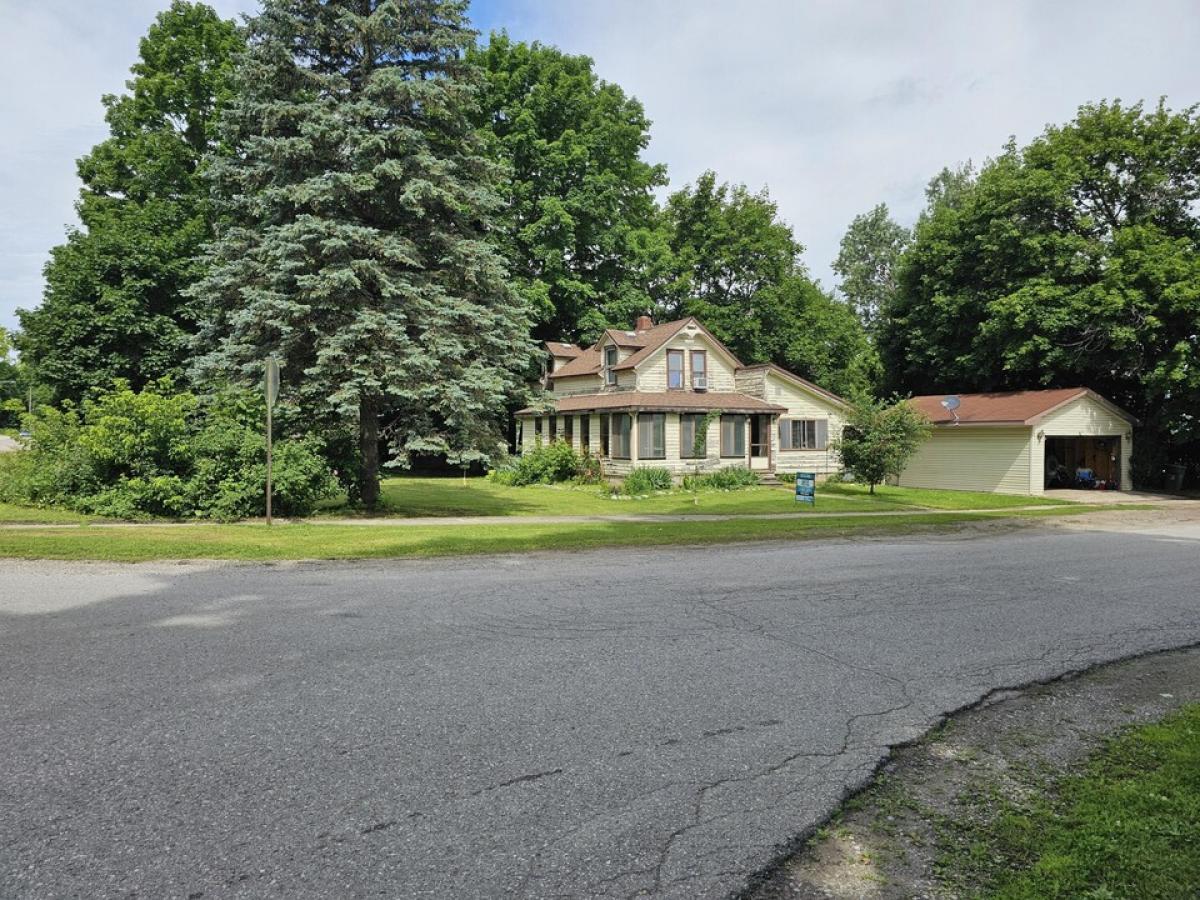 Picture of Home For Sale in Onaway, Michigan, United States