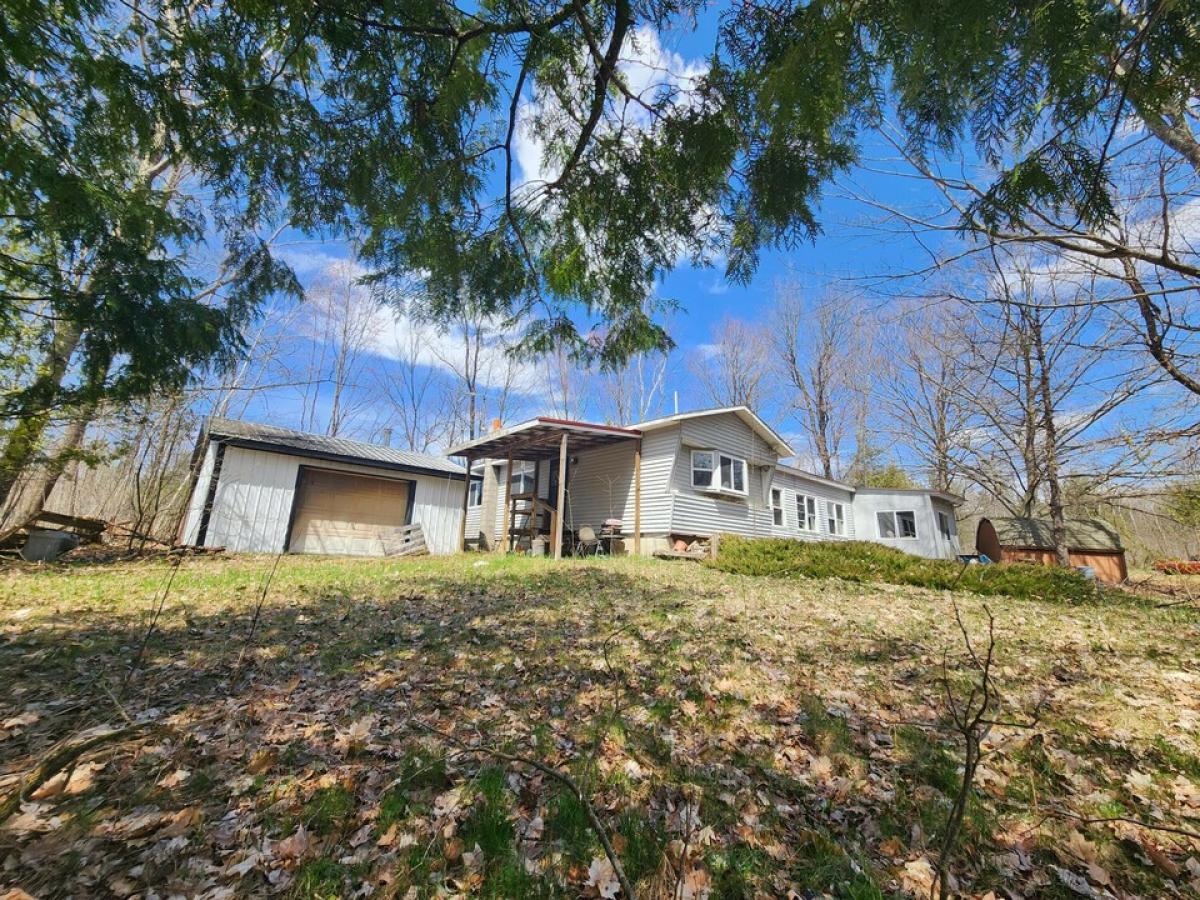 Picture of Home For Sale in Fairview, Michigan, United States