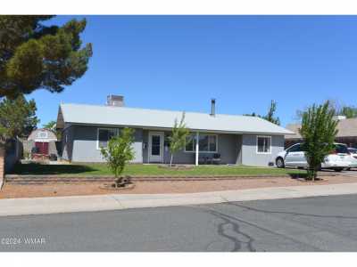 Home For Sale in Holbrook, Arizona