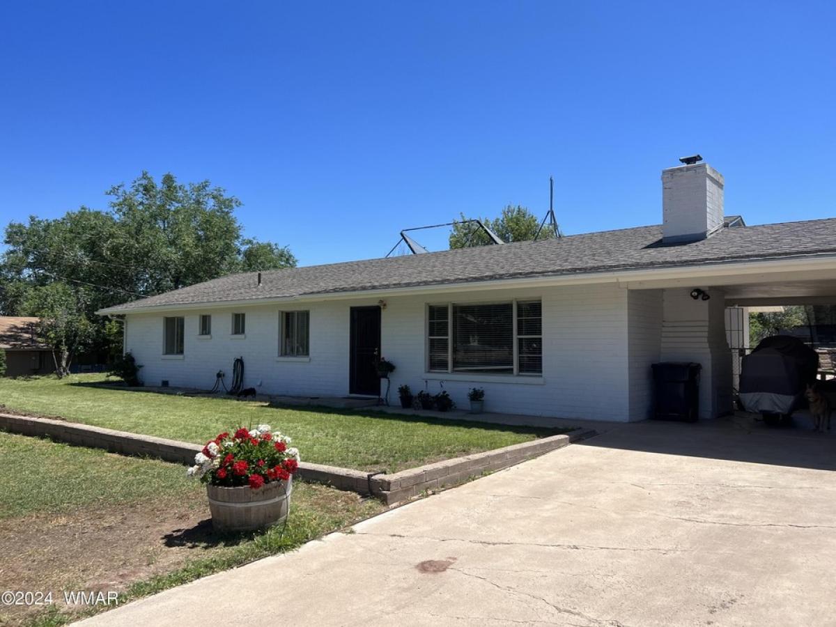 Picture of Home For Sale in Saint Johns, Arizona, United States