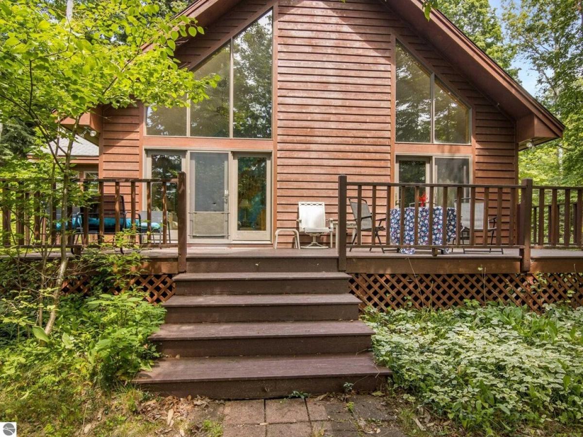 Picture of Home For Sale in Central Lake, Michigan, United States