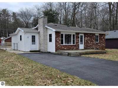 Home For Sale in East Tawas, Michigan