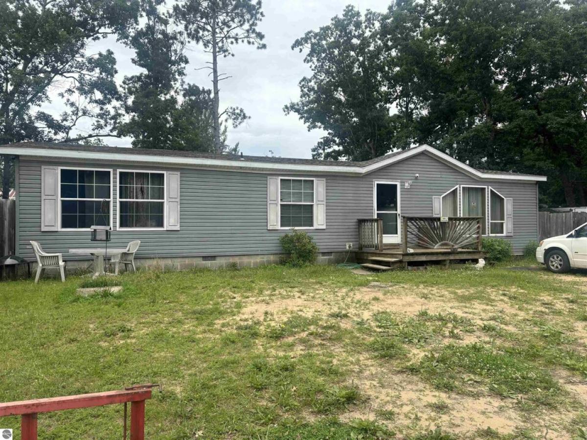 Picture of Home For Sale in National City, Michigan, United States