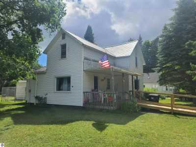 Home For Sale in Mancelona, Michigan