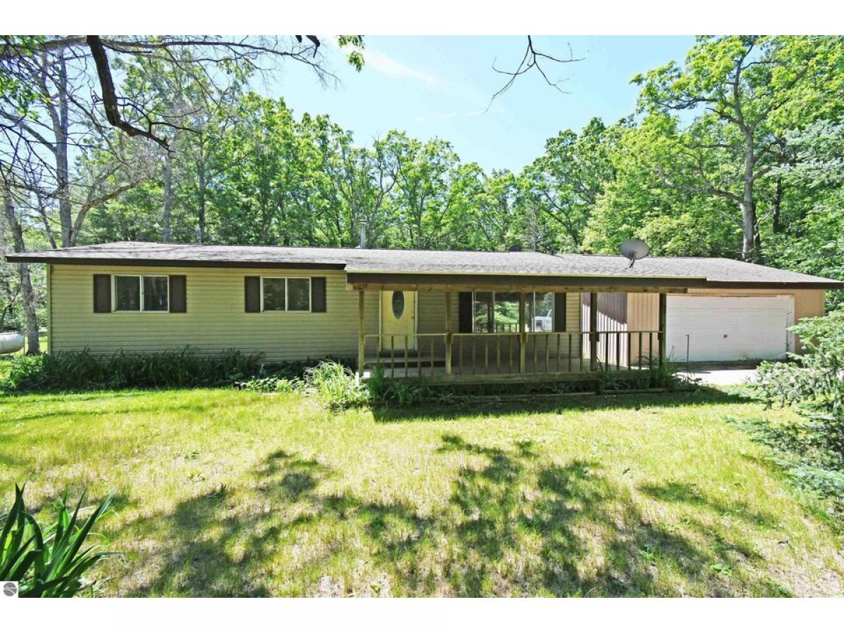 Picture of Home For Sale in Hale, Michigan, United States