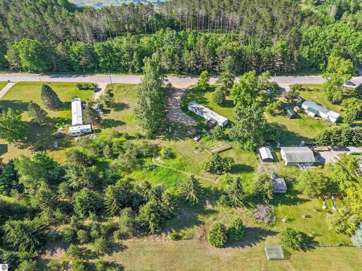 Picture of Home For Sale in Buckley, Michigan, United States