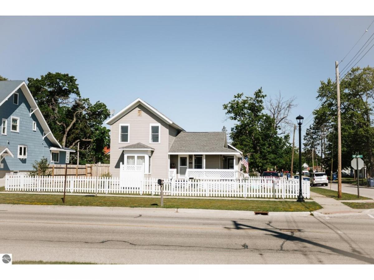 Picture of Home For Sale in Grayling, Michigan, United States