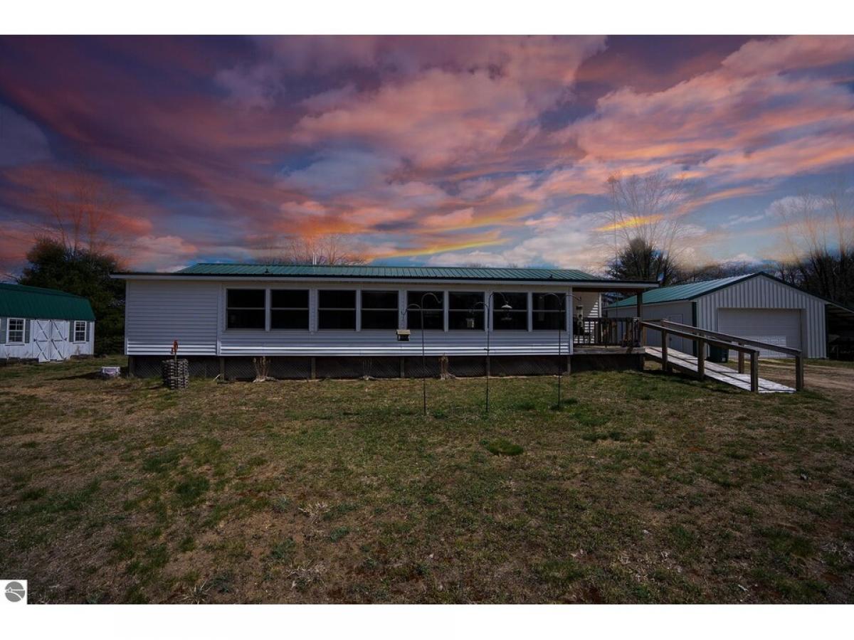 Picture of Home For Sale in Fife Lake, Michigan, United States