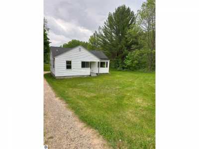 Home For Sale in Mancelona, Michigan