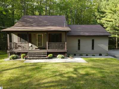 Home For Sale in Au Gres, Michigan