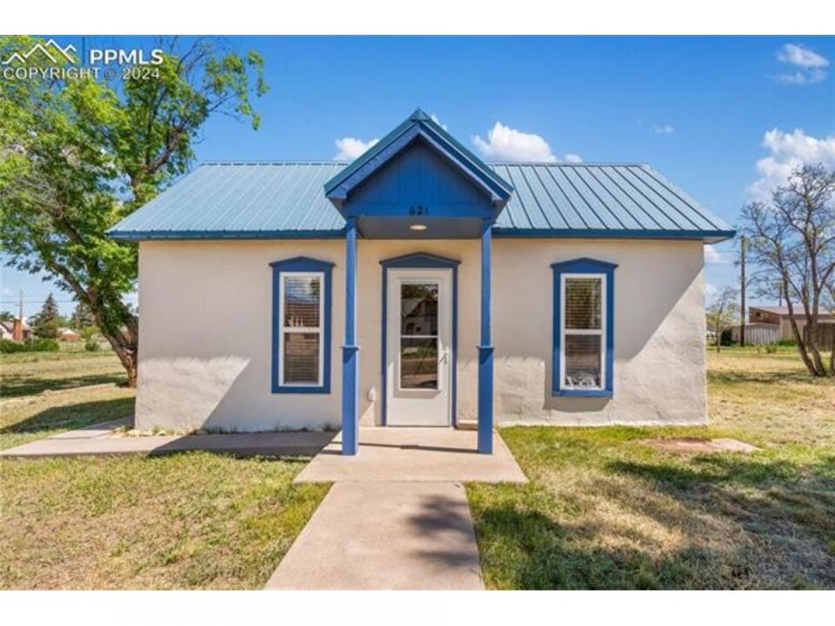 Picture of Home For Sale in Silver Cliff, Colorado, United States