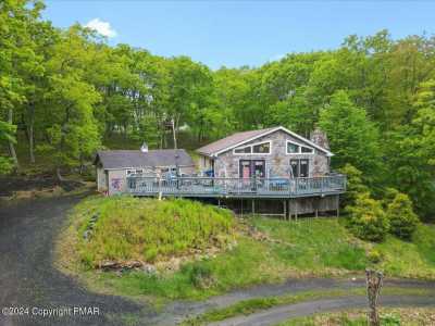 Home For Sale in Henryville, Pennsylvania