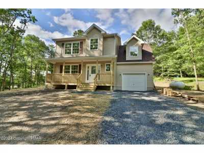 Home For Sale in Henryville, Pennsylvania