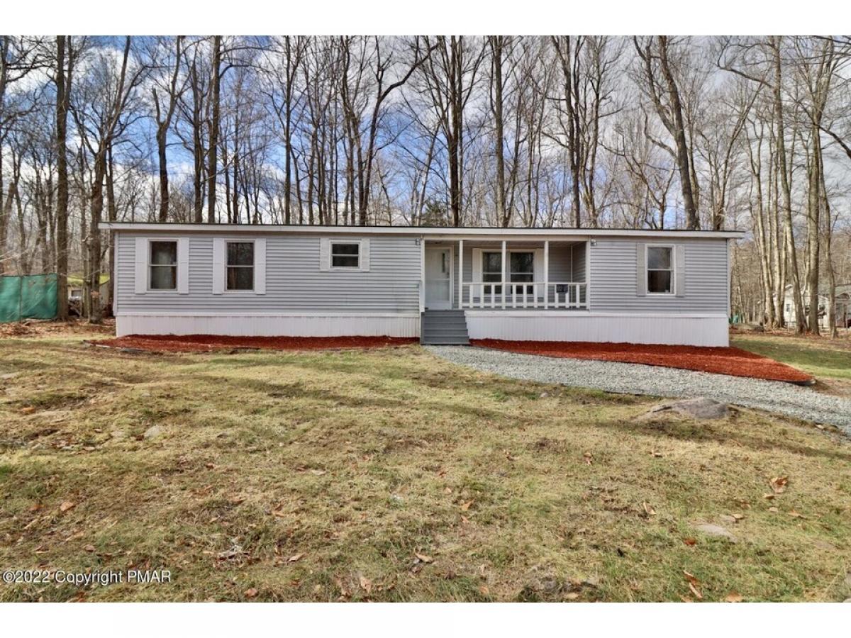 Picture of Home For Sale in Gouldsboro, Pennsylvania, United States