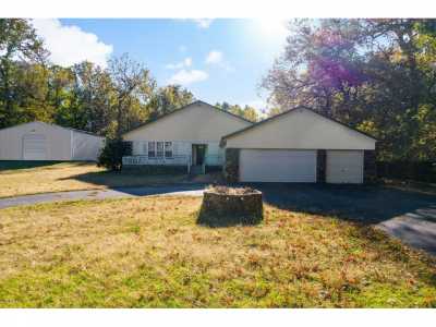 Home For Sale in Monkey Island, Oklahoma