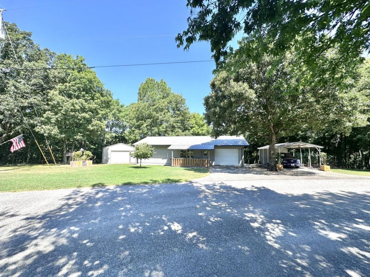 Picture of Home For Sale in Langley, Oklahoma, United States