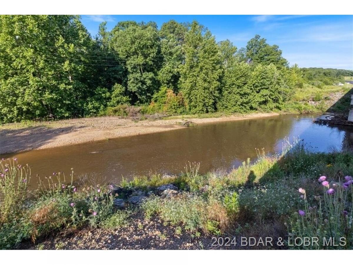 Picture of Residential Land For Sale in Edwards, Missouri, United States