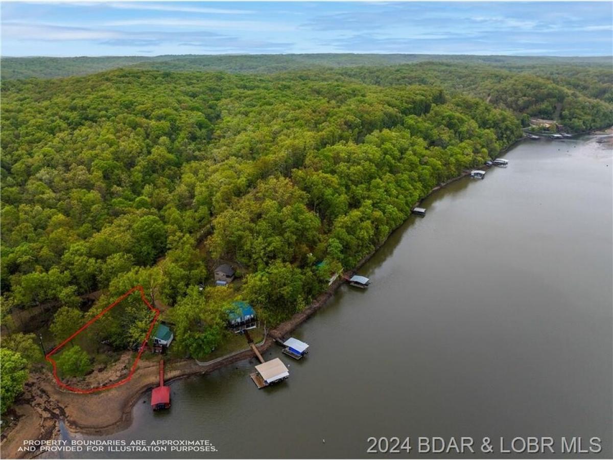 Picture of Residential Land For Sale in Stover, Missouri, United States