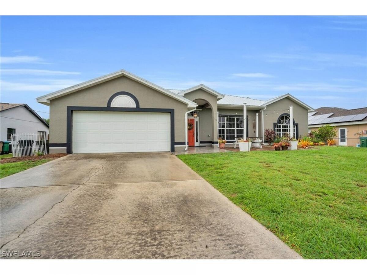 Picture of Home For Sale in Cape Coral, Florida, United States