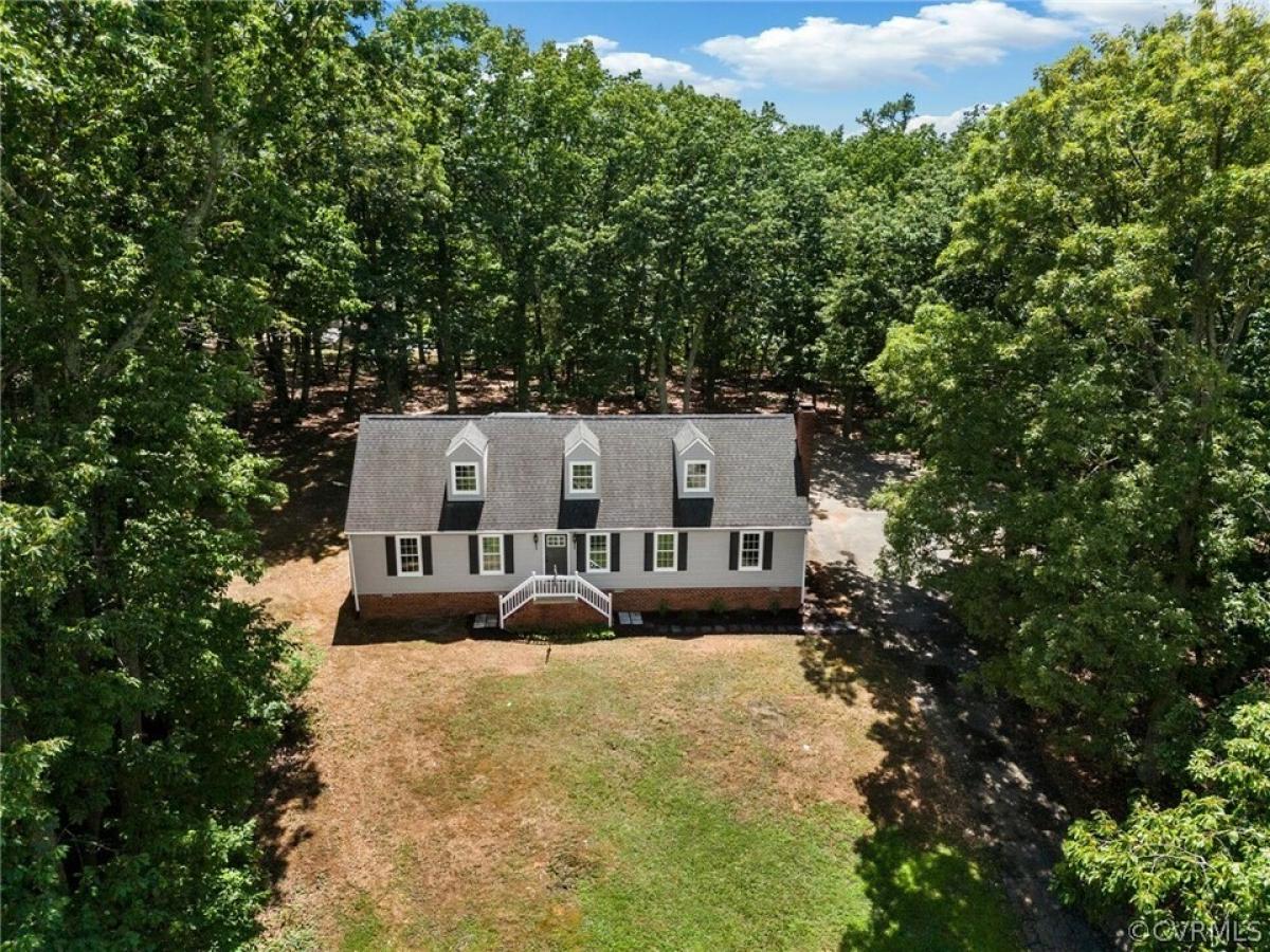 Picture of Home For Sale in Powhatan, Virginia, United States