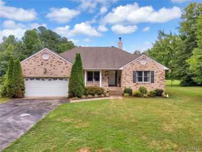 Home For Sale in Dinwiddie, Virginia