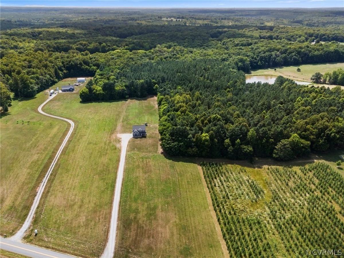 Picture of Home For Sale in Powhatan, Virginia, United States