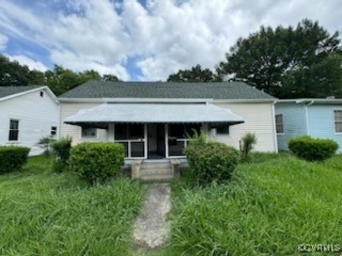 Picture of Home For Sale in Hopewell, Virginia, United States