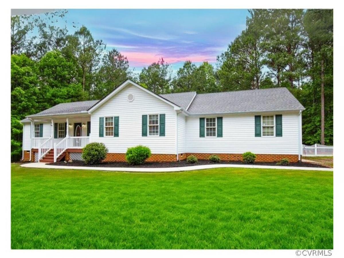 Picture of Home For Sale in South Prince George, Virginia, United States