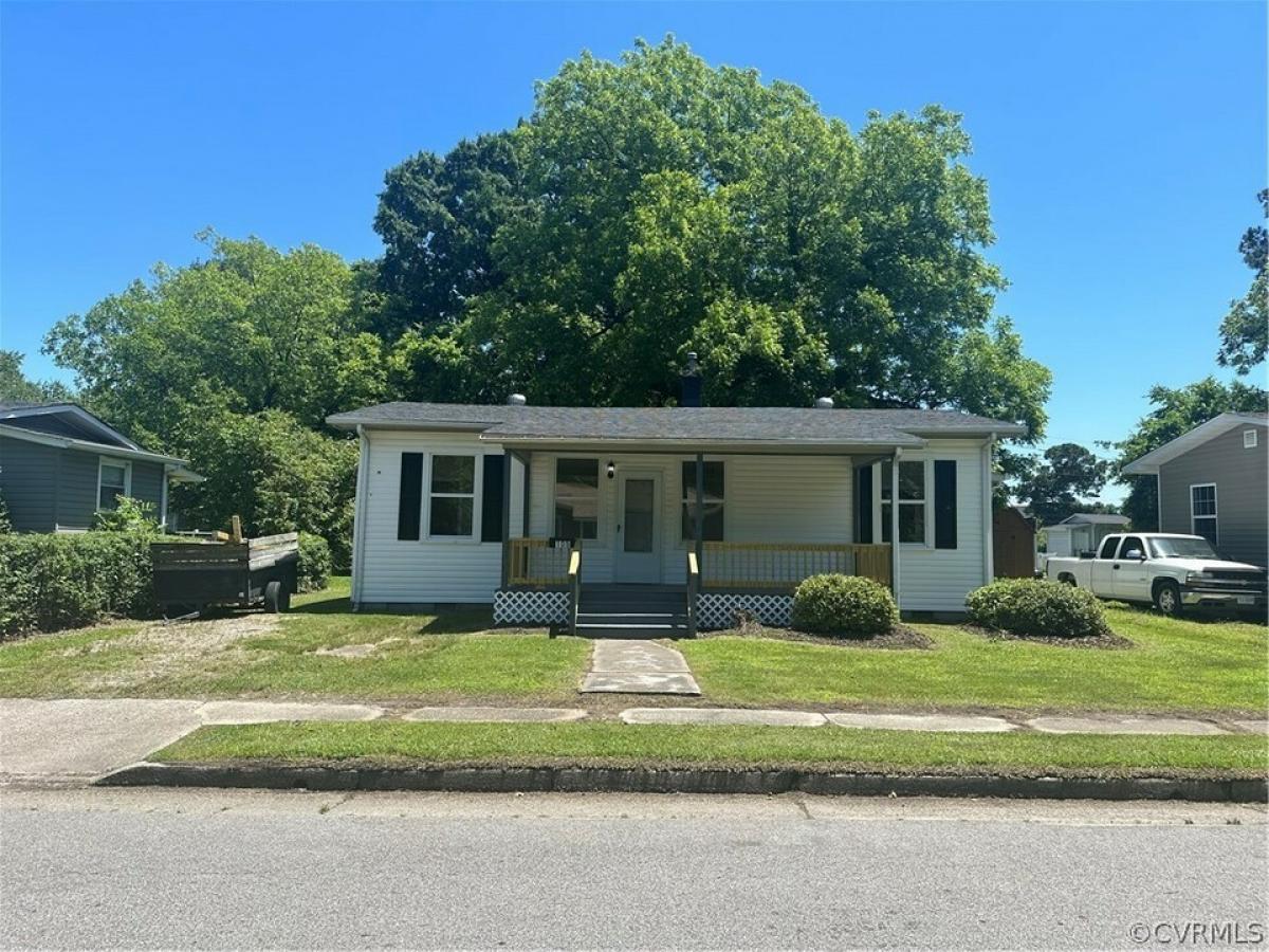 Picture of Home For Sale in Hopewell, Virginia, United States