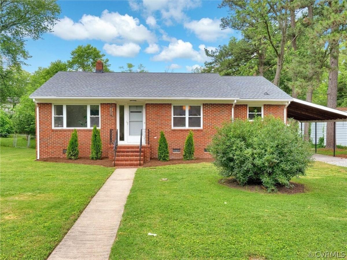 Picture of Home For Sale in Hopewell, Virginia, United States