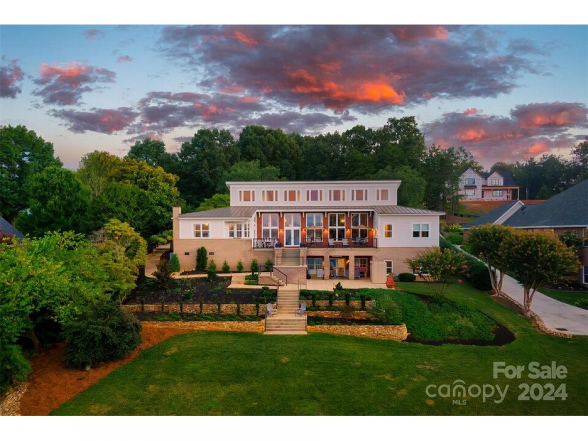 Picture of Home For Sale in Cherryville, North Carolina, United States