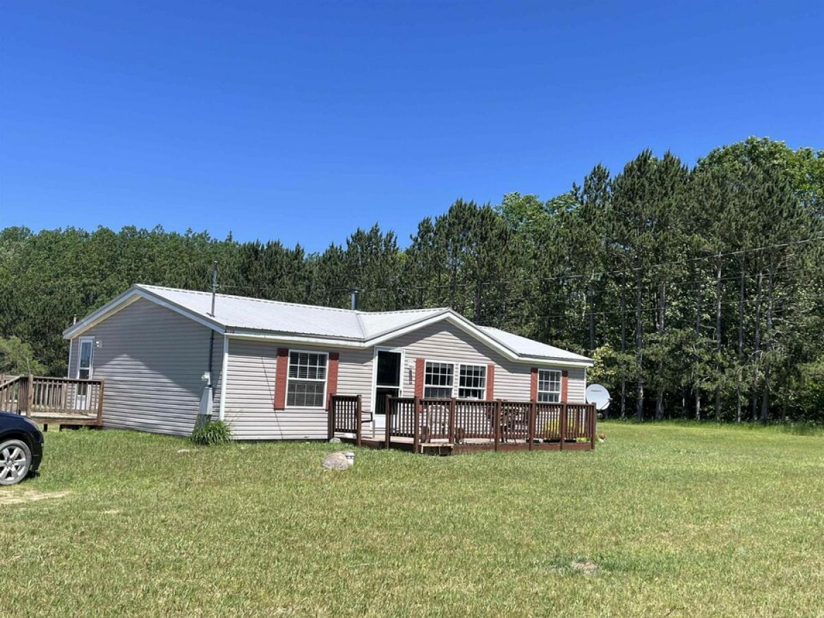 Picture of Home For Sale in Lake, Michigan, United States