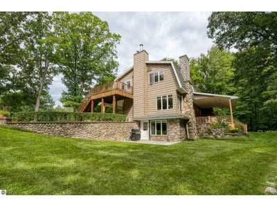 Home For Sale in Remus, Michigan