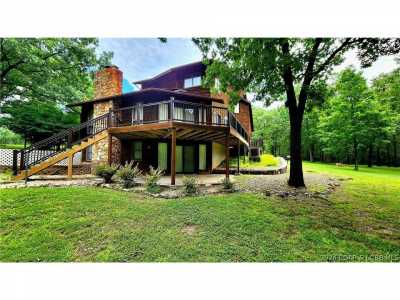 Home For Sale in Versailles, Missouri