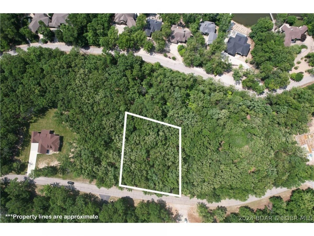 Picture of Residential Land For Sale in Porto Cima, Missouri, United States