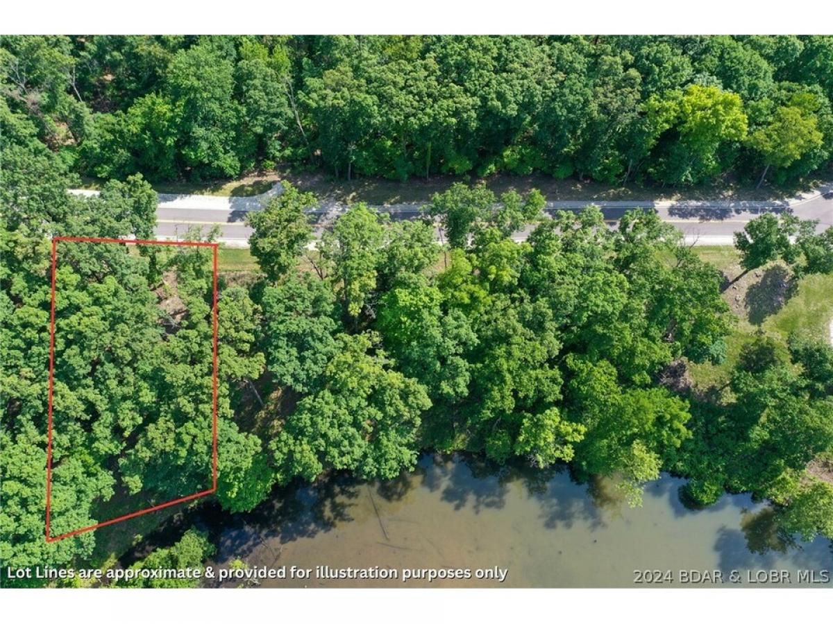 Picture of Residential Land For Sale in Four Seasons, Missouri, United States